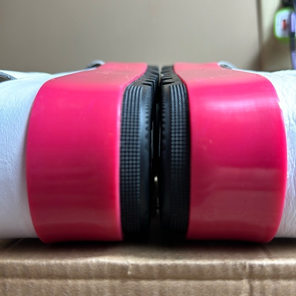 NWOT • Sorel • Cameron™ Flatform Sandal • 🖤🩷🤍 White/Punch Pink 🤍🩷🖤 • 8.5 - Picture 7 of 15